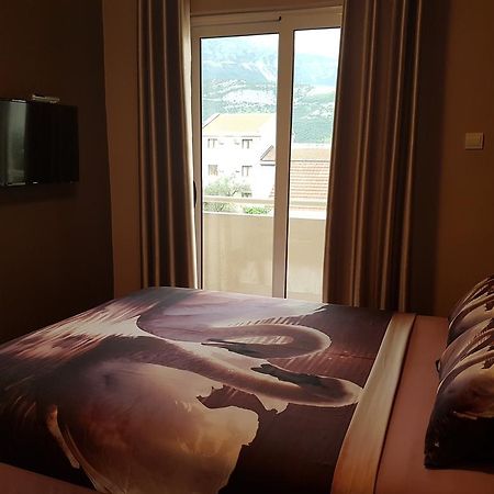 Apartments Vila Galileo บุดวา ภายนอก รูปภาพ