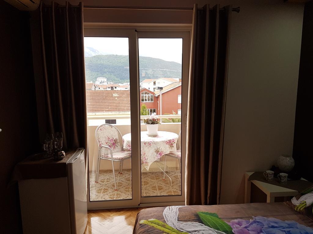 Apartments Vila Galileo บุดวา ภายนอก รูปภาพ